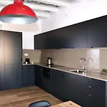 Classbedroom Port Ramblas Διαμέρισμα *