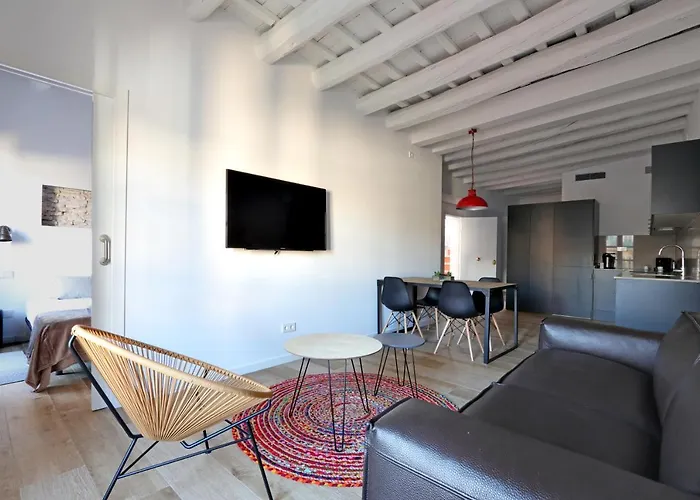 Classbedroom Port Ramblas * Barcelona