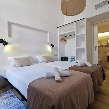 Apartment Classbedroom Port Ramblas Barcelona